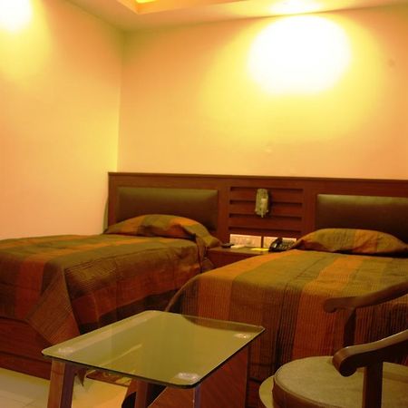 Hotel Avn Grand Ranchi Zimmer foto