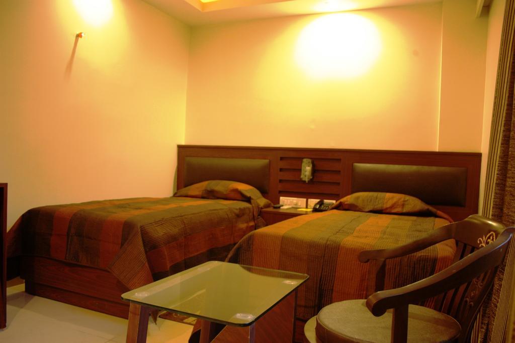 Hotel Avn Grand Ranchi Zimmer foto